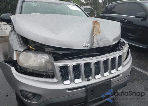 2016 Jeep Compass Sport z USA, uszkodzony, nr VIN 1C4NJCBA4GD621741